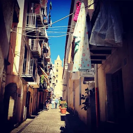 Mandralisca Garden * Cefalu