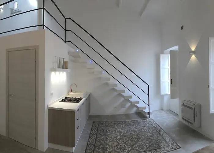 Апартаменты Mandralisca Garden *