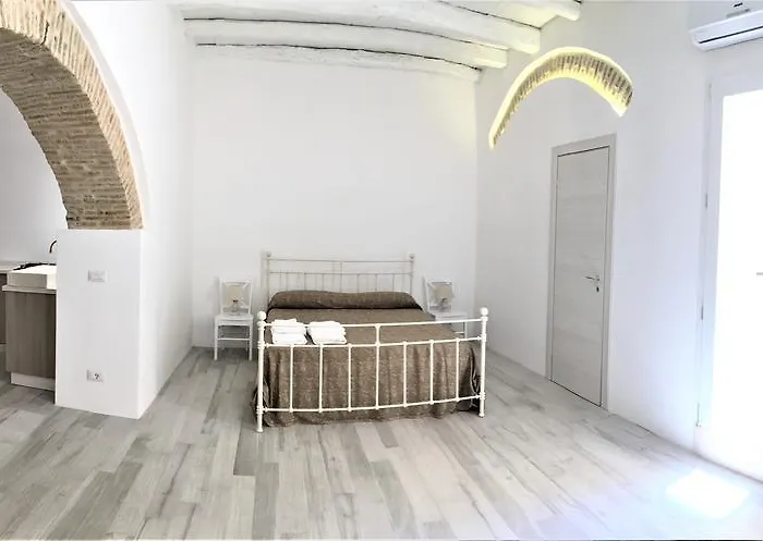 Апартаменты Mandralisca Garden Чефалу